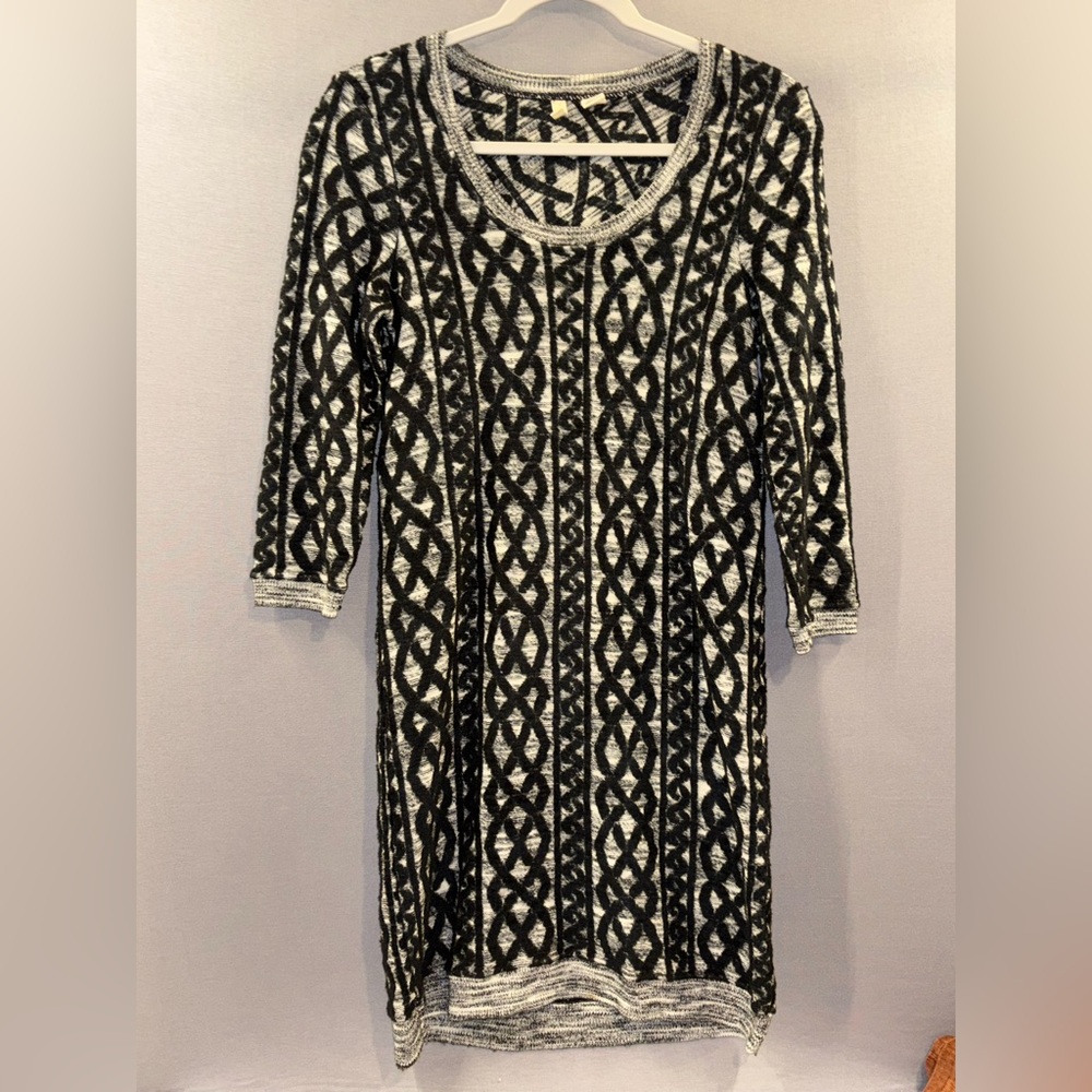 Moth by Anthropologie dress size XS sweater style knit 3/4 sleeve knee length